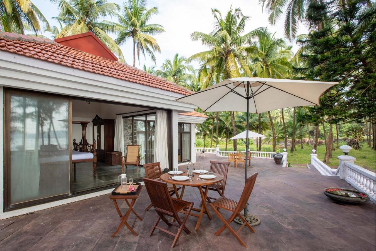 Casa Del Mer By Stayvista - Nearby Beach With, Sea-View Rooms & Coconut Farm Алибаг Экстерьер фото