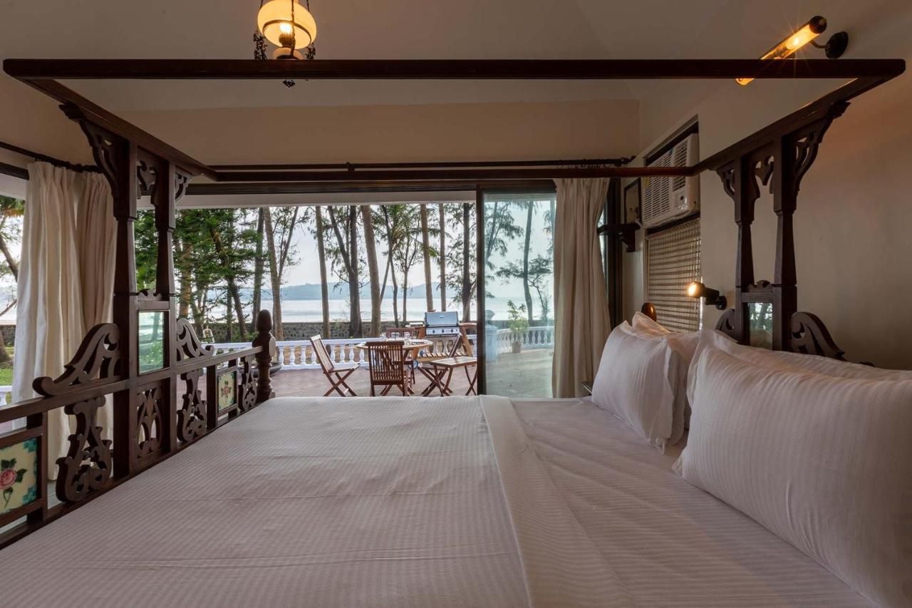 Casa Del Mer By Stayvista - Nearby Beach With, Sea-View Rooms & Coconut Farm Алибаг Экстерьер фото
