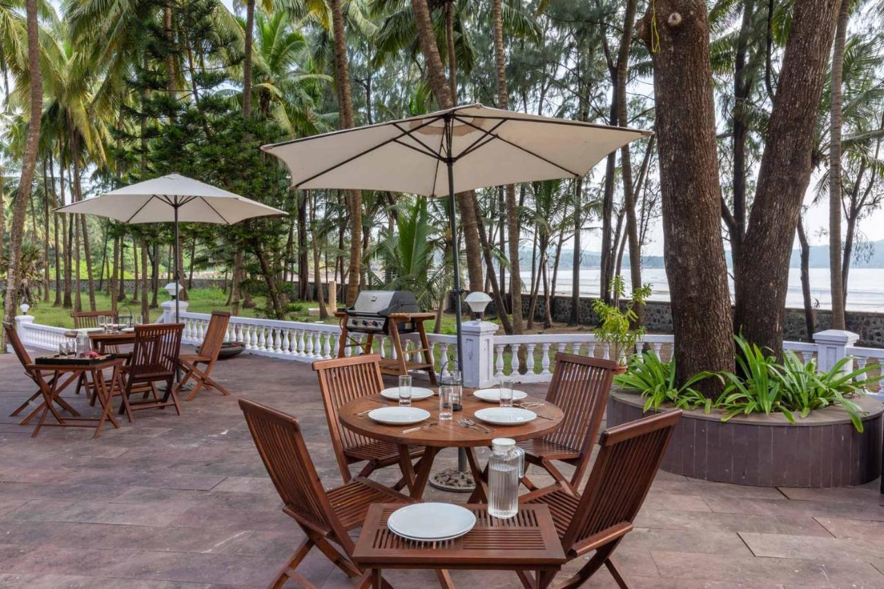 Casa Del Mer By Stayvista - Nearby Beach With, Sea-View Rooms & Coconut Farm Алибаг Экстерьер фото